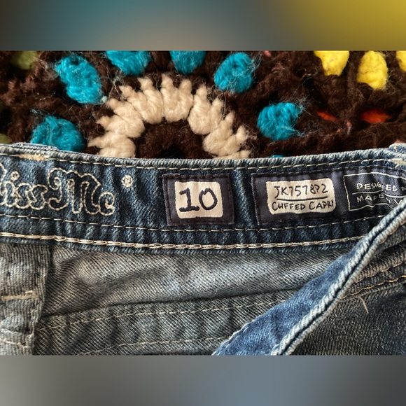 Miss Me Girls Embellished Capris - Picture 5 of 6